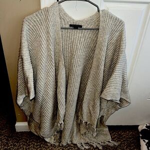 AMERICAN EAGLE LIGHT GRAY CARDIGAN O/S